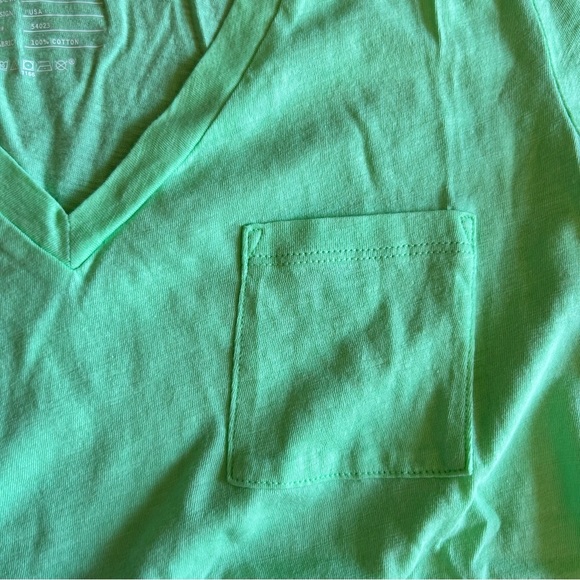 Like New! | GAP | Mint Green V-Neck | Size S - Picture 6 of 9